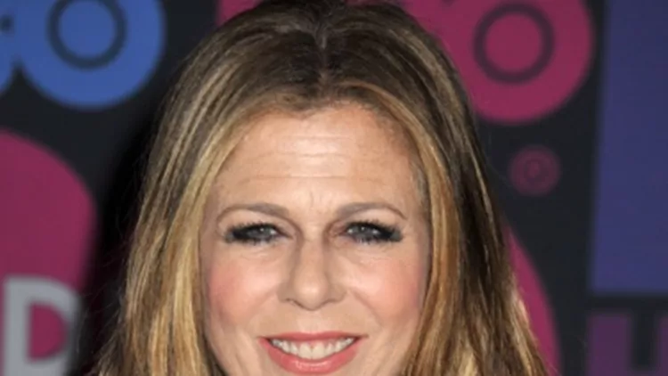 Rita Wilson: Υποβλήθηκε σε διπλή μαστεκτομή 